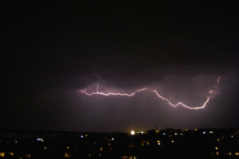lightning1.jpg