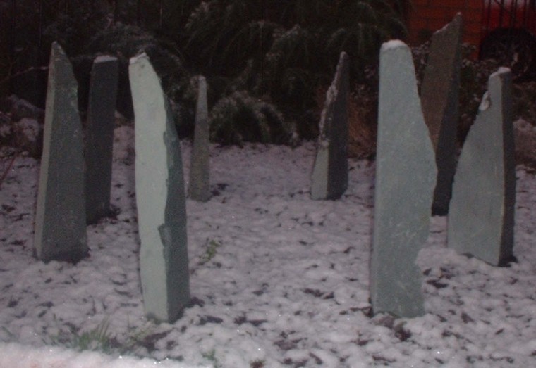 stone_circle_in_snow_2_cropped.jpg