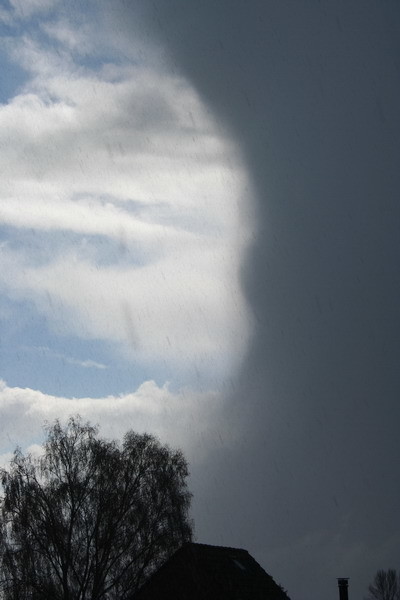 Hail shaft passing by