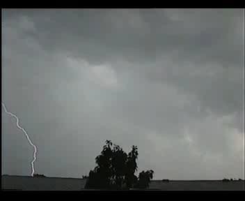 4th July 2006 Storm Video - Andy - Beanhill_0001.jpg