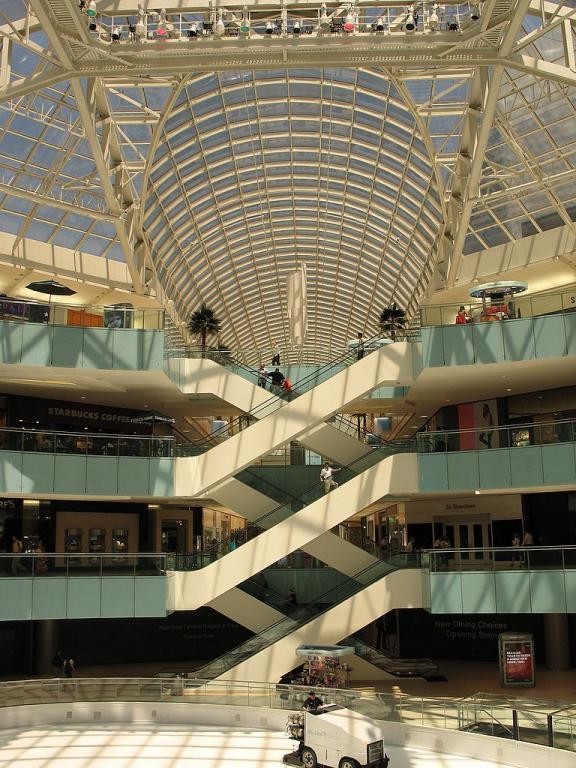 7. The Galleria shopping centre, Dallas 9040.jpg