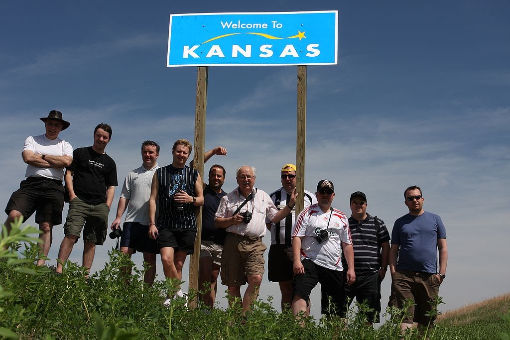 16. Netweather 2008 storm chase team and Kansas border sign 