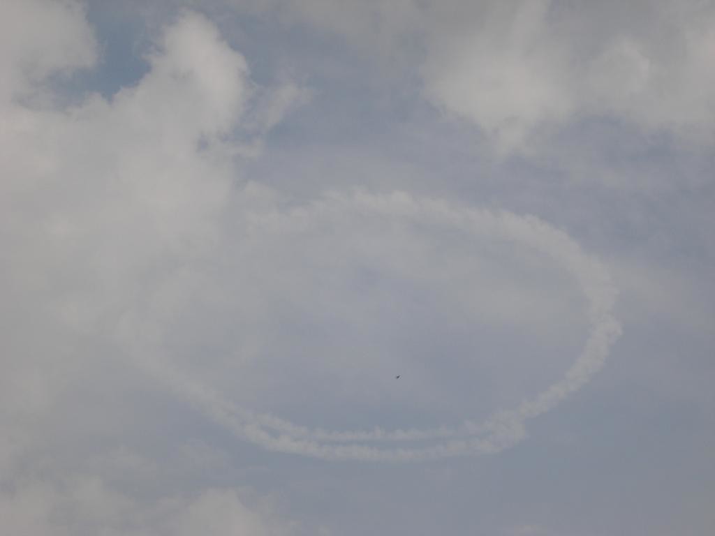 a circular cloud caused by plane