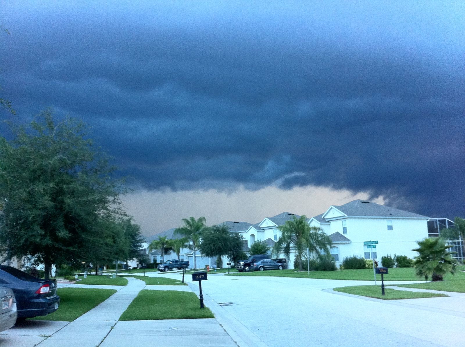 Severe Thunderstorm with weather warning attached rolling into Davenport, Florida